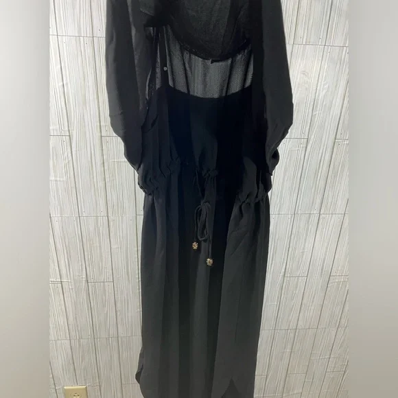 Nerlerolian Black Dress - Picture 2 of 4